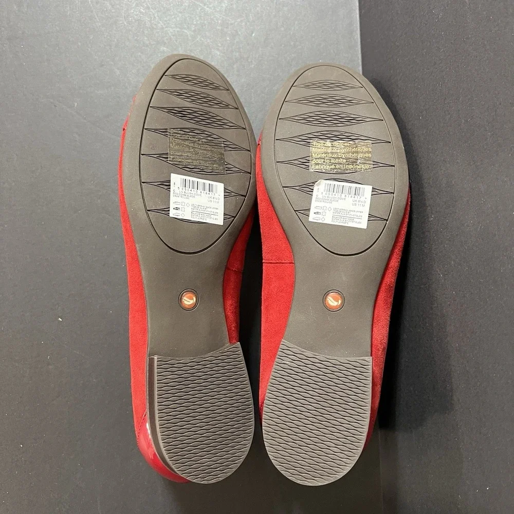Clarks Women's Un Blush Cove Flats Red Size 11M NWOB